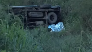 Imagem ilustrativa da imagem Irmãs morrem após veículo cair em ribanceira na cidade de Vitória de Santo Antão