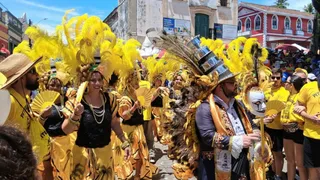 Imagem ilustrativa da imagem Maratona de frevo: Olinda ferve com blocos tradicionais e baterias nesta terça