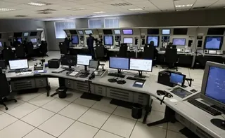 Imagem ilustrativa da imagem O que é o centro de controle que teve pane e paralisou voos em São Paulo