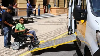 Imagem ilustrativa da imagem Pernambuco abre seleção para monitores de transporte escolar com 113 vagas