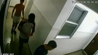 Imagem ilustrativa da imagem Estupro coletivo de adolescente no Rio: menor investigado se entrega à polícia