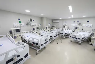 Imagem ilustrativa da imagem Raquel entrega melhorias no Hospital Regional do Agreste e autoriza novo prédio