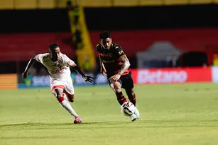 Imagem ilustrativa da imagem Com um a jogador a menos, Sport fica no empate com o Vila Nova