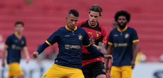 Imagem ilustrativa da imagem Sport e Retrô decidem vaga na final do Pernambucano em duelo decisivo na Ilha