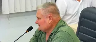 Imagem ilustrativa da imagem Vereador em SC defende matar cachorros soltos na rua: ‘Fazer um servicinho’; veja vídeo