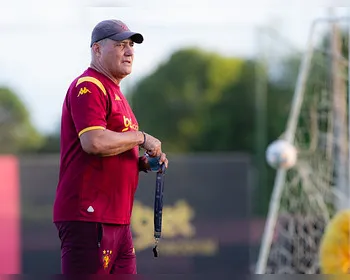 Imagem ilustrativa da imagem Márcio Goiano é efetivado como técnico do Sport após início invicto