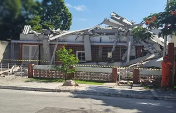 Imagem ilustrativa da imagem Galpão em construção desaba e atinge residência em Jaboatão dos Guararapes