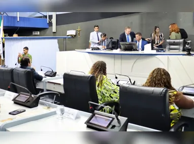 Entrada do Sítio onde o corpo do empresário Dantinho Michelini (foto em destaque) foi encontrado, em Meaípe, em Guarapari
