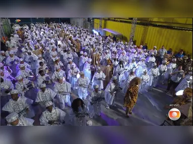 Um playground de madeira desabou na tarde de terça-feira, 17, em cima de um grupo de cinco crianças