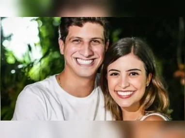 Estilista capixaba Julia Pak criou o vestido de noiva usado pela deputada federal Tabata Amaral