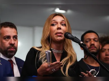 Cartaz de "procurado" do goleiro Bruno, divulgado pelo Disque-Denúncia