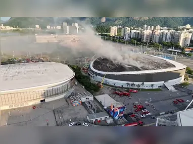 O depósito onde a droga estava escondida não chamava nenhuma atenção e foram os cães que farejaram a droga