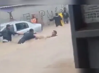 Três pessoas ainda seguem desaparecidas, em Ubá e Juiz de Fora