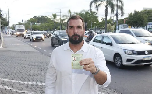 
          Imagem ilustrativa da imagem 1.790 motoristas tiveram carteira suspensa após infração gravíssima no ES
          