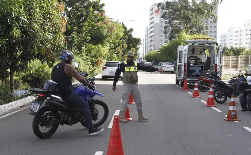 
          Imagem ilustrativa da imagem 190 mil já foram multados este ano por excesso de velocidade
          