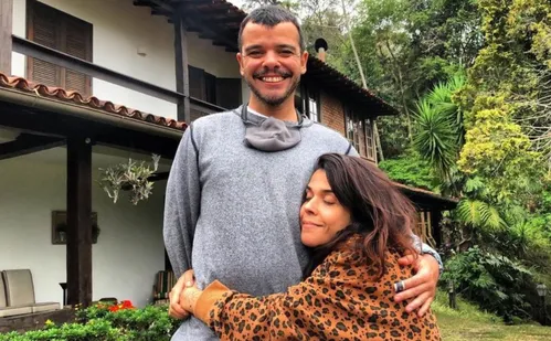 
          Imagem ilustrativa da imagem “A morte do meu irmão foi um engano horroroso”, diz atriz Maria Carol Rebello
          