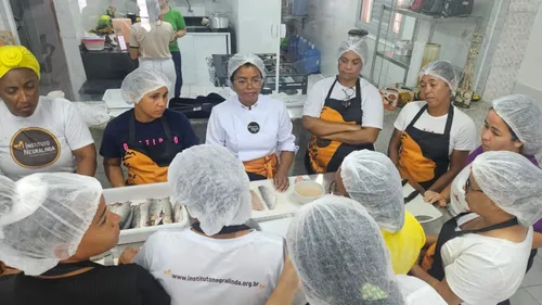 
          Imagem ilustrativa da imagem A mulher e o mar: Instituto Negralinda abre 520 vagas no Litoral Sul de Pernambuco
          