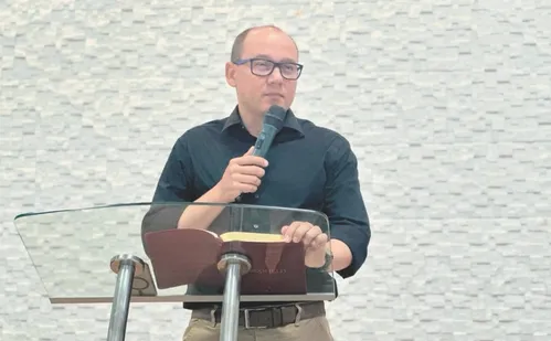 
          Imagem ilustrativa da imagem ADNV promove evangelização e luau na Praia de Camburi
          