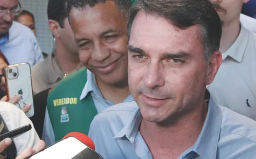 
          Imagem ilustrativa da imagem Agronegócio resiste à candidatura de Flávio Bolsonaro
          