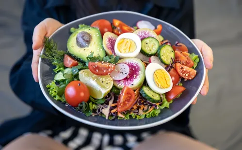 
          Imagem ilustrativa da imagem Alimentos que ajudam no combate ao cansaço
          