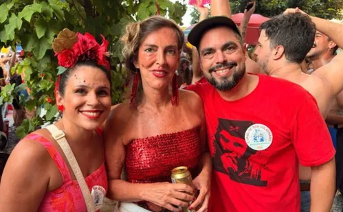 
          Imagem ilustrativa da imagem “Amo samba”, diz cientista que pesquisa polilaminina
          