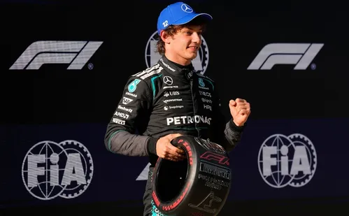 
          Imagem ilustrativa da imagem Antonelli vence pela 1ª vez na F1 e Bortoleto sequer larga no GP da China
          