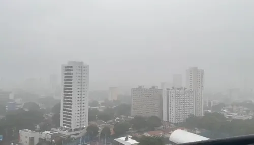 
          Imagem ilustrativa da imagem Apac renova aviso vermelho para chuvas intensas nesta quarta-feira (8)
          