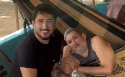 
          Imagem ilustrativa da imagem Após 20 dias na UTI, morre pai de influenciador que retirou parte do crânio
          