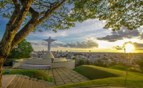 
          Imagem ilustrativa da imagem Araxá: o que conhecer na terra de Dona Beja em Minas Gerais
          