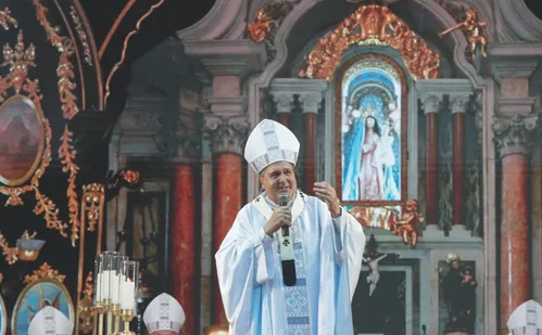 
          Imagem ilustrativa da imagem Arcebispo de Vitória pede basta ao feminicídio e ao racismo
          