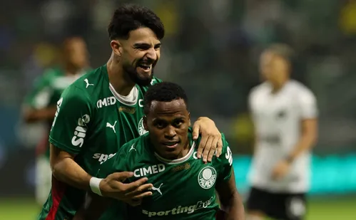 
          Imagem ilustrativa da imagem Arias marca 1° gol, causa expulsão e dá vitória ao Palmeiras contra o Botafogo
          