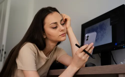 
          Imagem ilustrativa da imagem As Redes Sociais tem sido uma inspiração ou um gatilho para comparação?
          