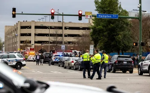 
          Imagem ilustrativa da imagem Ataque a tiros em universidade dos EUA deixa dois feridos e o atirador morto
          