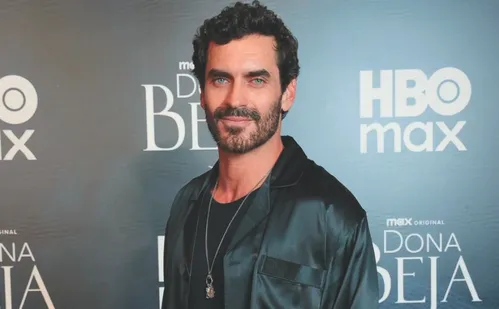 
          Imagem ilustrativa da imagem Ator de Dona Beja: “Meu personagem não desiste dos sonhos”
          