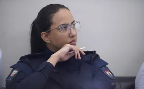 
          Imagem ilustrativa da imagem Autoridades lamentam assassinato de comandante da Guarda de Vitória
          