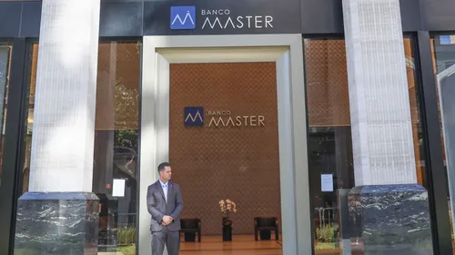 
          Imagem ilustrativa da imagem BC decreta liquidação do Banco Pleno, presidido por ex-sócio do Master
          