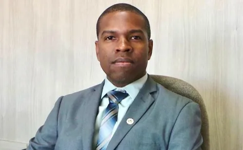 
          Imagem ilustrativa da imagem Bancos vão fazer leilão para empréstimo de consignado no INSS
          