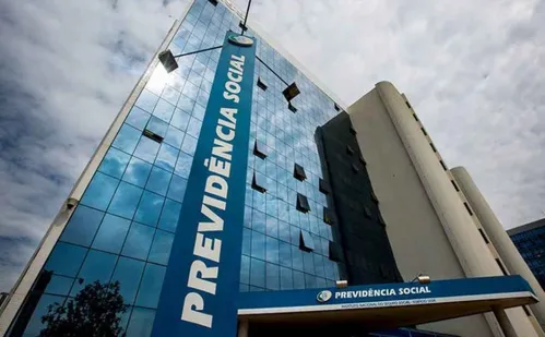 
          Imagem ilustrativa da imagem Bancos vão fazer leilão para empréstimo de consignado no INSS
          