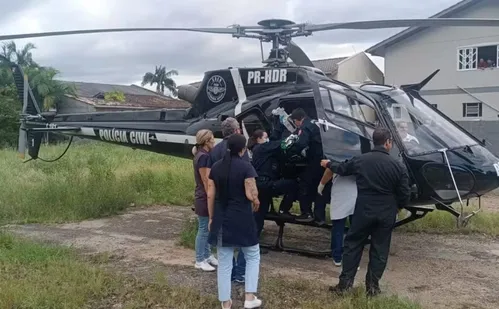 
          Imagem ilustrativa da imagem Bebê morre ao ser ejetado de cadeirinha sem cinto em acidente em SC
          