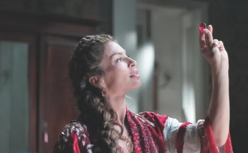 
          Imagem ilustrativa da imagem Beja ostenta luxo e autoridade em Araxá
          