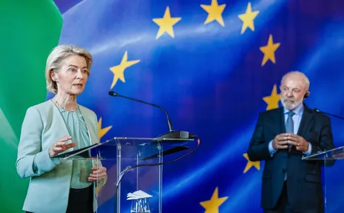 
          Imagem ilustrativa da imagem Brasil busca parceria com Europa para exploração de minerais críticos
          