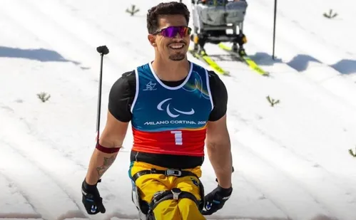 
          Imagem ilustrativa da imagem Brasil conquista sua primeira medalha nas Paralimpíadas de Inverno
          