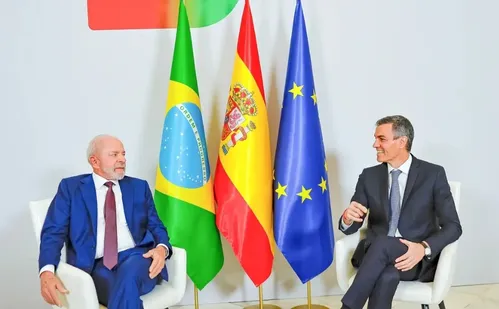 
          Imagem ilustrativa da imagem Brasil e Espanha assinam acordos sobre big techs e tecnologia digital
          