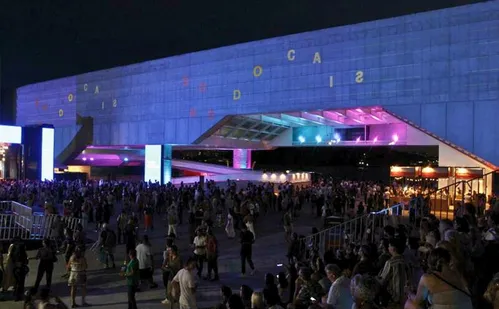 
          Imagem ilustrativa da imagem Cais das Artes  estreia novo capítulo da cultura capixaba
          