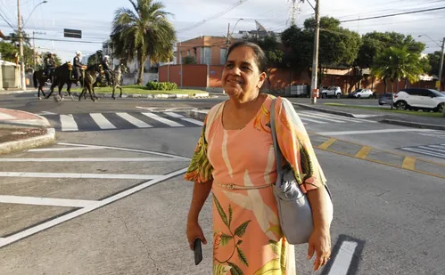 
          Imagem ilustrativa da imagem Campanha quer ampliar direitos e reduzir informalidade das domésticas
          