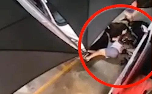 
          Imagem ilustrativa da imagem Capitão da PM é detido após invadir via interditada por obra em Vila Velha
          