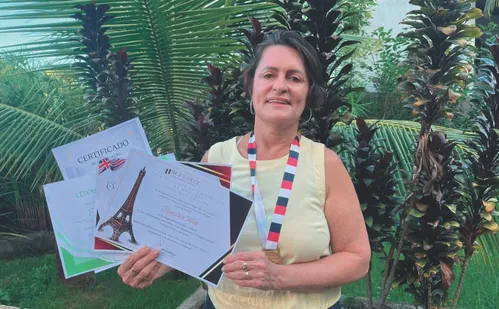 
          Imagem ilustrativa da imagem Capixaba em Academia literária da França
          