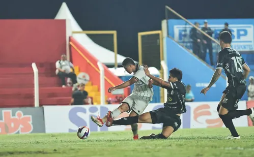 
          Imagem ilustrativa da imagem Capixabas jogam em cenários opostos
          