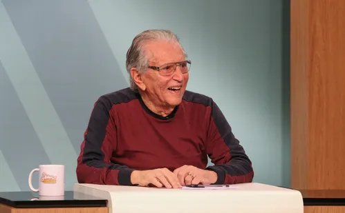 
          Imagem ilustrativa da imagem Carlos Alberto de Nóbrega recebe alta após internação por pneumonia em São Paulo
          