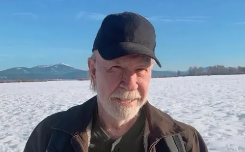 
          Imagem ilustrativa da imagem Chuck Norris é hospitalizado após emergência médica no Havaí, diz site
          